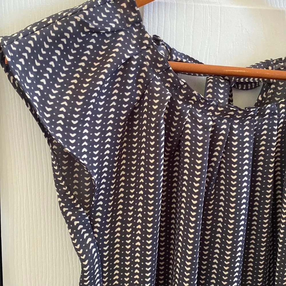 LAUREN CONRAD Women's XS Fluttered Sleeve Tie Back Gray & Cream Color Blouse - Picture 7 of 10
